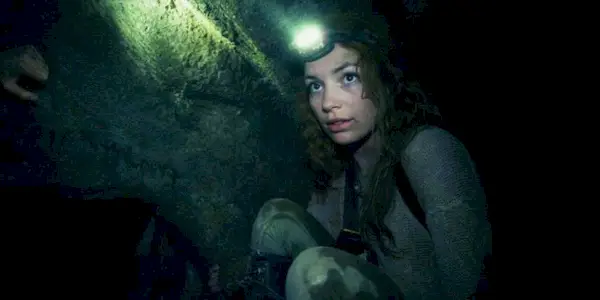 Perdita Weeks in As Above, So Below