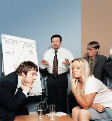 Jak obejrzeć The Office (UK) – o czym jest i kto w obsadzie?