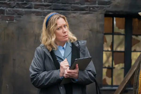 Anna Crilly plays Joy in Ghosts