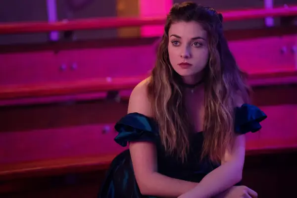 Lernen Sie die Besetzung von Ted kennen