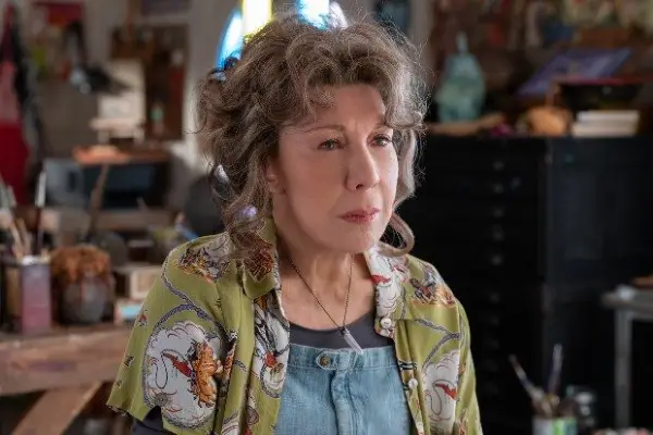 Lily Tomlin in Grace and Frankie
