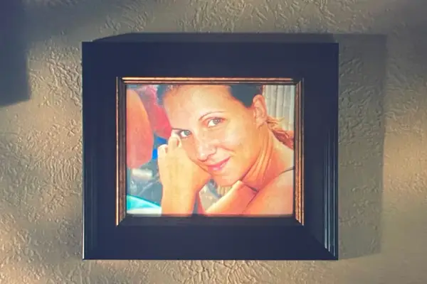 Què li va passar a Cari Farver? Tema de l'amant, acosador, assassí de Netflix