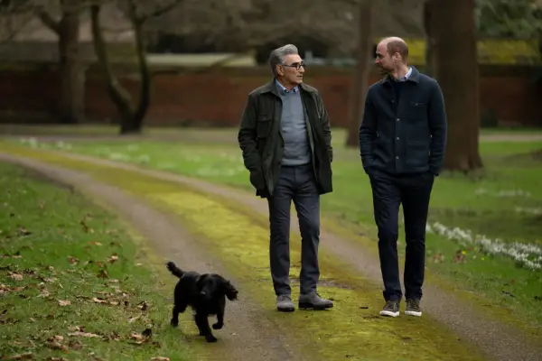 Prinz William spielt im ersten Blick auf die neue Reisedokumentation mit Eugene Levy die Hauptrolle – und stellt ein besonderes Familienmitglied vor