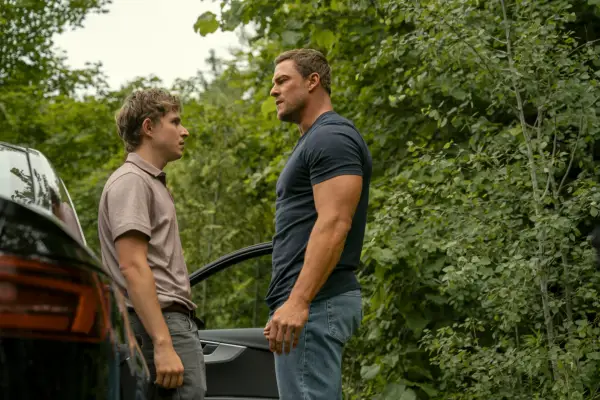 Johnny Berchtold as Richard Beck and Alan Ritchson as Jack Reacher in Reacher