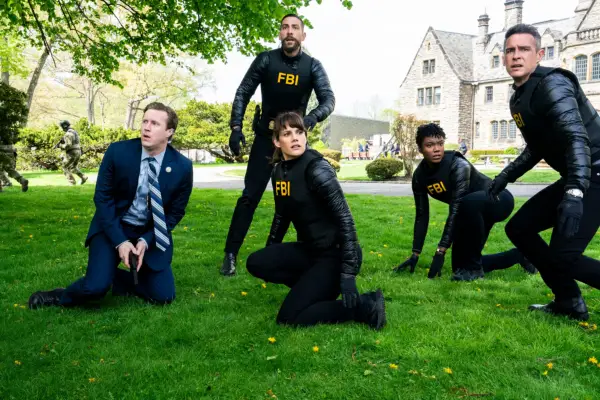 Zeeko Zaki as Special Agent Omar Adom ‘OA’ Zidan, Katherine Renee Kane as Special Agent Tiffany Wallace, Missy Peregrym as Special Agent Maggie Bell and John Boyd as Special Agent Stuart Scola in FBI.