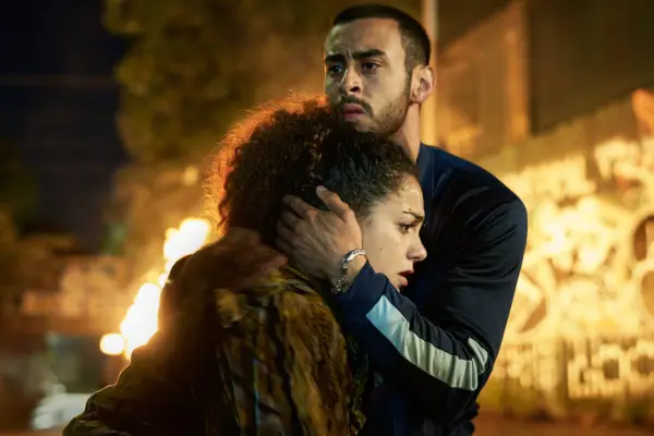 Faz consoling his sister Saba