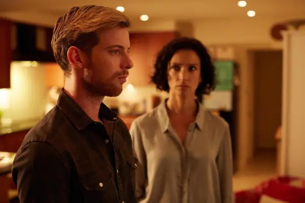 말할 수 없는 일(Unspeakable)은 가정 성적 학대에 대한 두려움에 용감하게 대처했습니다. 그러나 결국에는 그 모든 것이 조금 무의미했습니까?