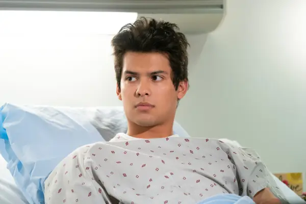 Dør Miguel i Cobra Kai? Hans skjebne foran sesong 3 forklarte