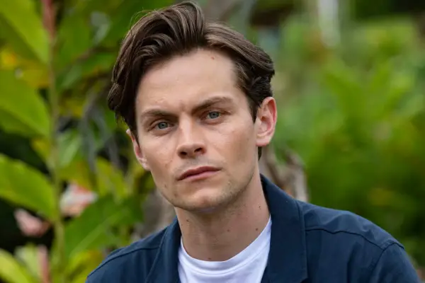 Close-up of Freddy Carter as Benjamin Stableforth