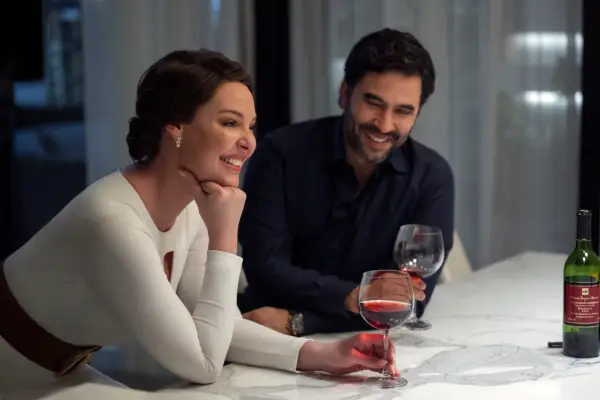 Wyjaśnienie zakończenia sezonu 2 Firefly Lane: Kto umiera w finale?