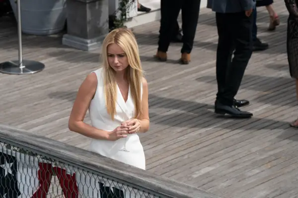 Justine Lupe as Willa Ferreyra in Succession season 4.