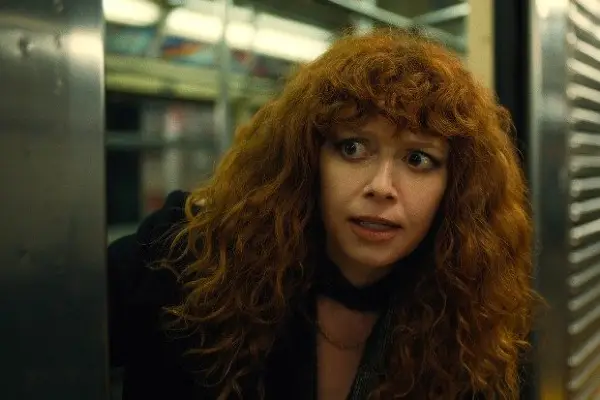 Möt skådespelarna i Russian Doll, med Natasha Lyonne i huvudrollen