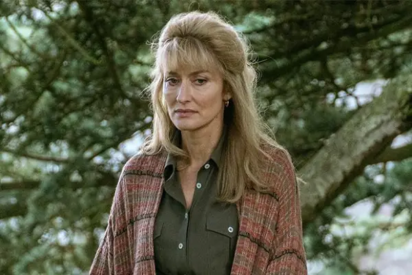 Natascha McElhone as Penelope Knatchbull, Lady Romsey in The Crown