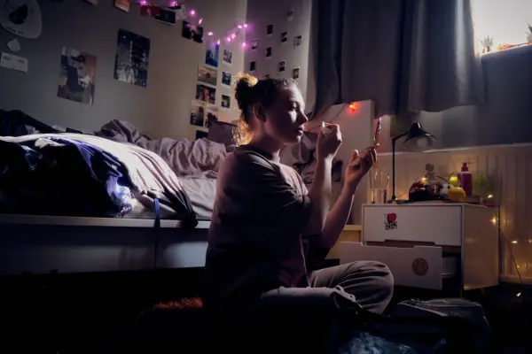 Mia Threapleton in I Am Ruth.