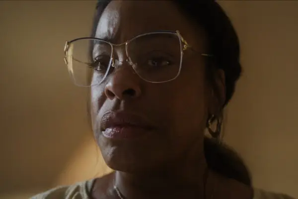 Niecy Nash as Glenda Cleveland