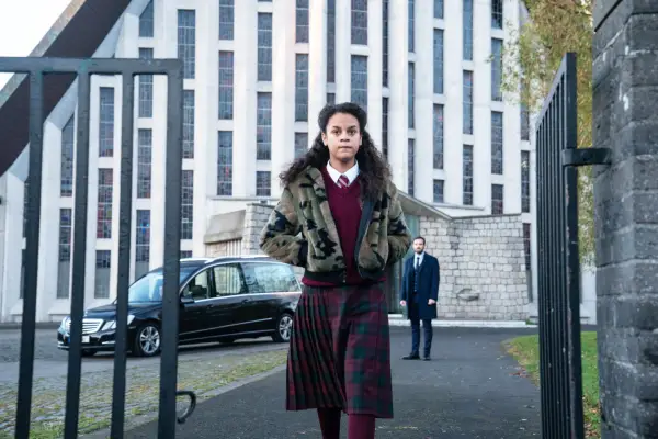 Hannah Adeogun plays Anna Areoye walking home from school