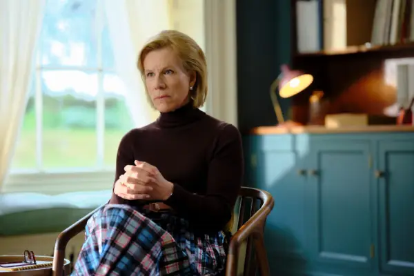 Juliet Stevenson as Dr Helena Goldberg in Professor T.