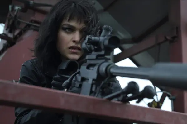 Eve Harlow as Ellen in The Night Agent.