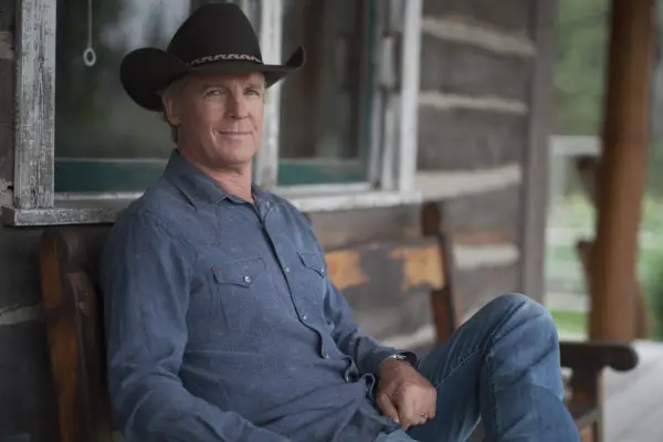 Chris Potter as Timothy 