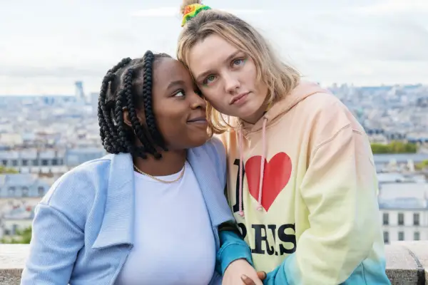 Corrina Brown and Kizzy Edgell star in Heartstopperr