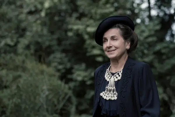 Liza Sadovy as Mrs. Stoppelman in A Small Light