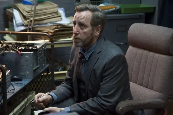 Michael Smiley in Luther