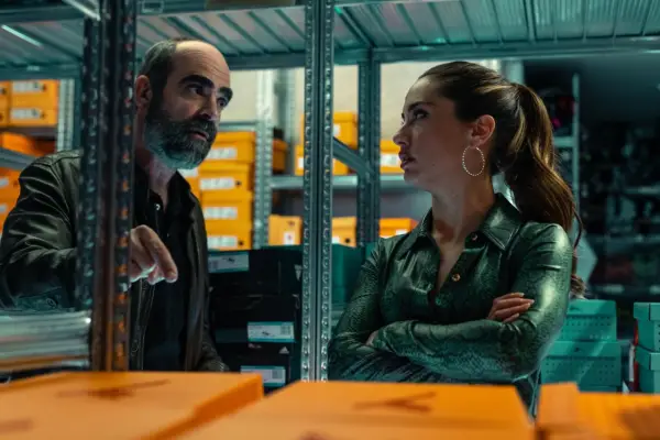 Poznaj obsadę serialu Sky High: The Series w serwisie Netflix