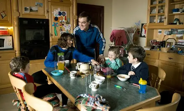 Sekret: prawdziwa historia serialu Netflix Jamesa Nesbitta