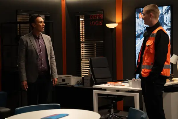 Jai walks in on Dylan in Emmerdale