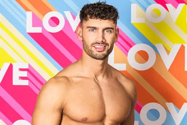 Love Island Wallace