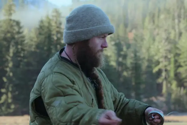 Outlast. Seth Lueker in Episode 6 of Outlast. Cr. Courtesy of Netflix © 2023