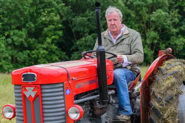 Jeremy Clarkson oslovuje budoucnost Clarksonovy farmy, když potvrzuje „přestávku“ po 5. sezóně