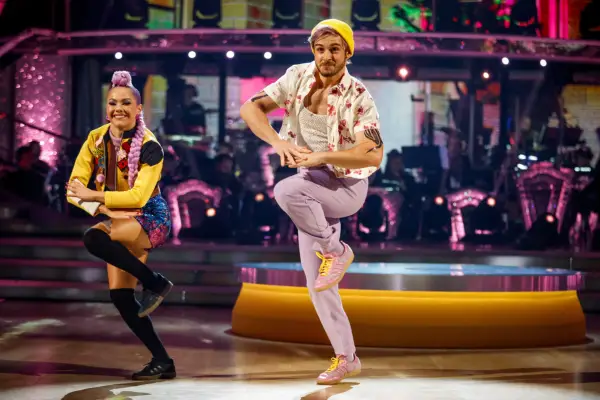 Strictly Come Dancing 2025-Songs und Tänze für Woche 4 bestätigt