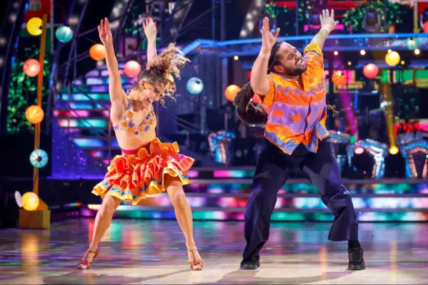 Hamza Yassin and Jowita Przystal in the Strictly Come Dancing final 2022 dancing in colourful outfits