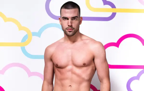 Aaron Waters Love Island