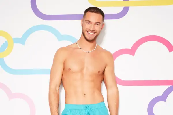 Ron Hall on Winter Love Island 2023.