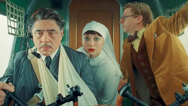 Laimējiet bezmaksas biļetes uz mūsu Vesa Andersona filmas The Phoenician Scheme agrīno seansu Ņujorkā un Losandželosā