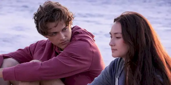 'The Summer I Turned Pretty'-stjerne, 22, om at vokse op med mave og team Conrad vs. Team Jeremiah