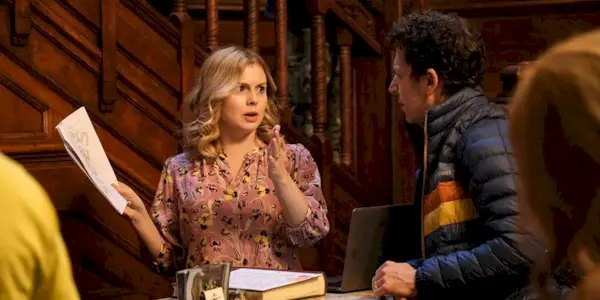 Rose McIver directing Ghosts Season 4 Episode 13