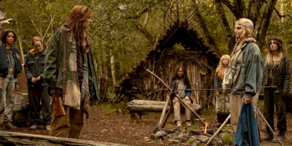 Sophie Nelisse and Jenna Burgess in Yellowjackets