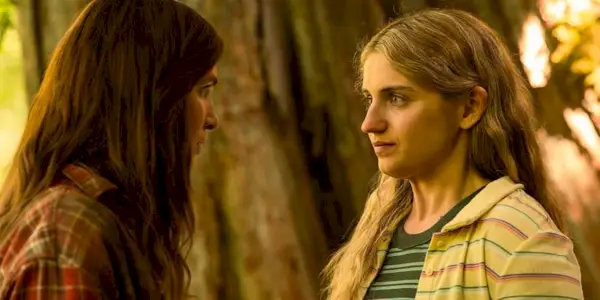 Sophie Nélisse de 'Yellowjackets' confirma que su Shauna 'estaría decepcionada' con Melanie Lynskey, pero no por la razón que crees