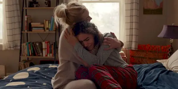 Brianne Howey and Antonia Gentry in Ginny & Georgia