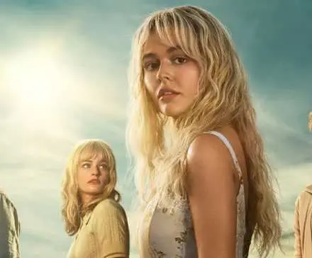 Emily Alyn Lind front and center wtih Shubham Maheshwari, Esther McGregor and Joseph Zada in We Were Liars.