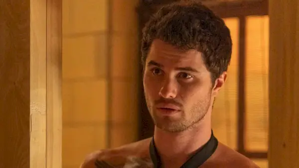 Seria molt difícil mantenir viu aquest element de la regla: Chase Stokes investiga la diferència més gran dels homes marcats amb els llibres