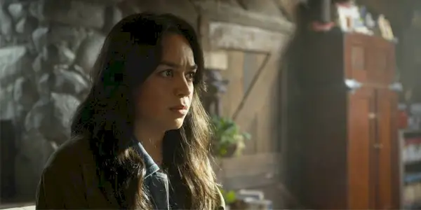 Kaitlyn Santa Juana as Stefanie in Final Destination: Bloodlines