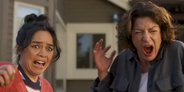 Kaitlyn Santa Juana and Rya Kihlstedt in Final Destination Bloodlines