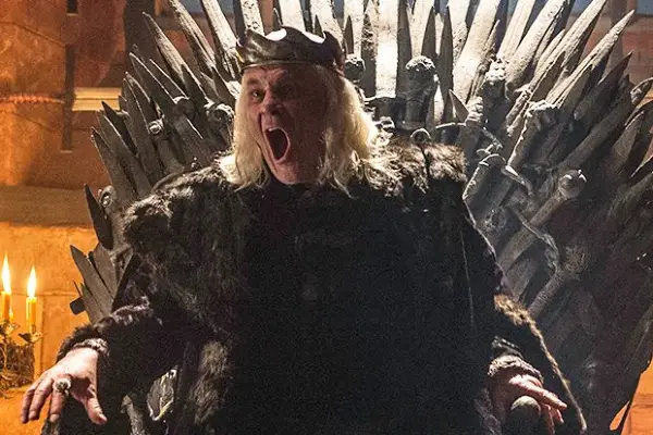 David Rintoul as Mad King Aerys II Targaryen in Game of Thrones.