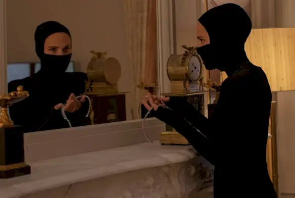 irma-vep-alicia-vikander-08