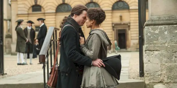 Vor „Surface“ und „Interview with the Vampire“ eroberten ihre Stars in dieser historischen Romanze unsere Herzen und Gedanken