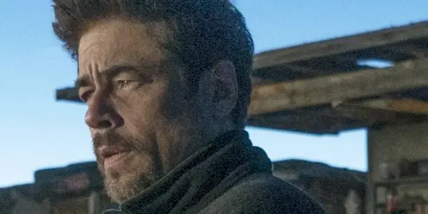 10 Jahre später ist „Sicario“ immer noch Benicio Del Toros bestes Beispiel dafür, was ihn so besonders macht